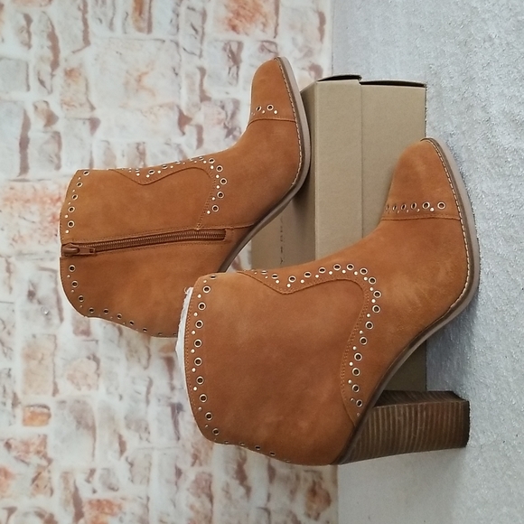 New Lucky Brand Marionn Leather Booties - Picture 3 of 9